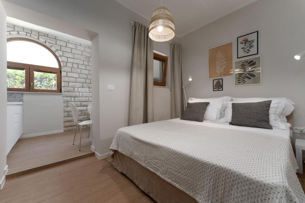 Apartments Alloro By Seeadria Agency Novigrad Istria 외부 사진